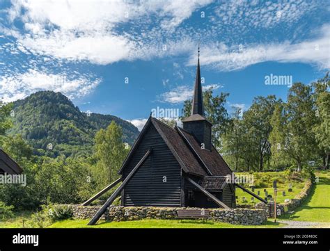 La Impresionante Iglesia Rodven Stave Stavkyrkje Más Og Romsdal