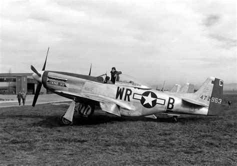 World War Ii In Pictures The P 51 Mustang