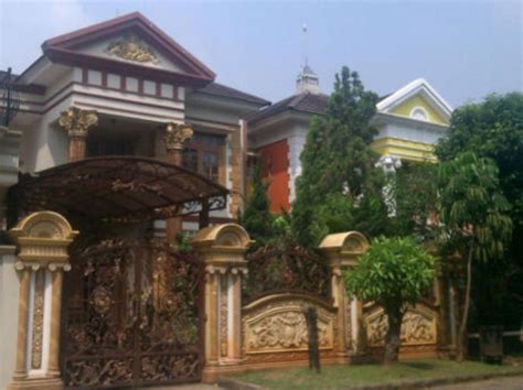 Terlebih lagi, jika bisa juga memiliki rumah idaman di luar negeri. 4 Rumah Mewah Artis Indonesia Termahal | RUMAH IMPIAN