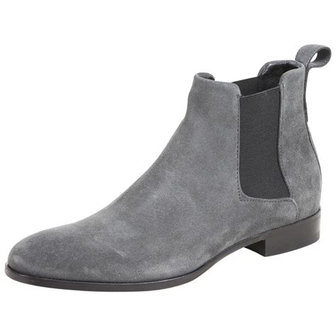 So easy to put on and remove, fits perfectly in your feet due to the clear designed shoe last, the softer black calfskin, the reinforced black genuine leather sole and the vulcanised fastener throat. Hugo Boss Men's Cult Suede Leather Chelsea Boots Shoes | eBay