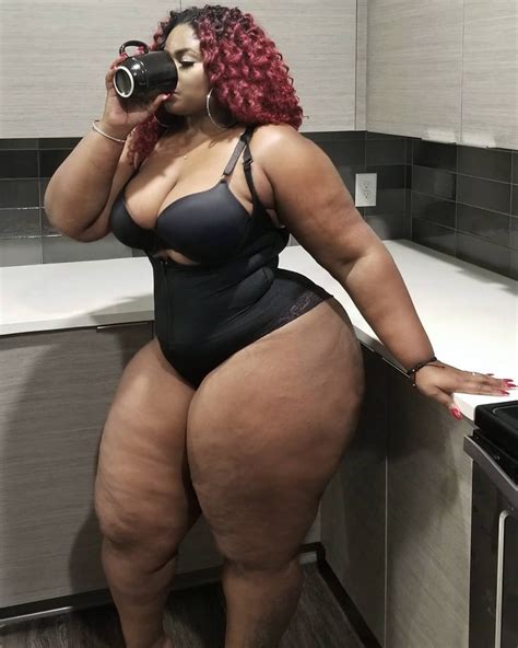 Big Black Booty Girls Big Black Woman Black Women Voluptuous Women