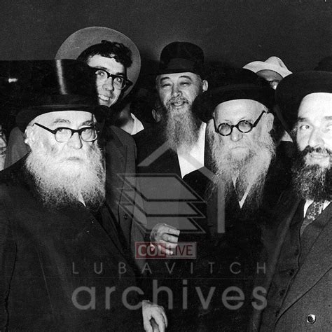 Gallery Shows Kfar Chabad History