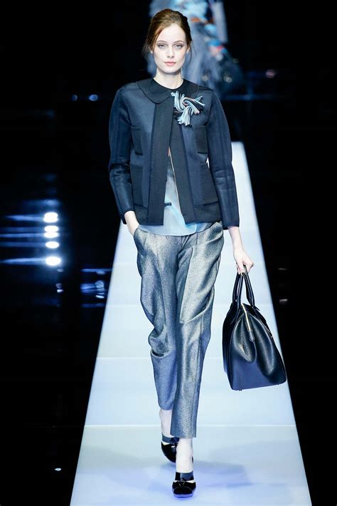 Giorgio Armani Fall 2015 Ready To Wear Collection Photos Vogue