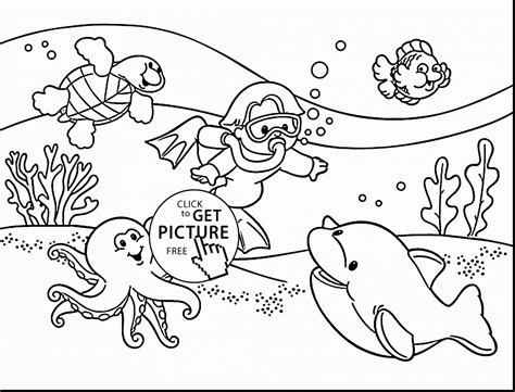There's a whole world of life swimming below us in the ocean. Ocean Floor Coloring Page at GetColorings.com | Free ...
