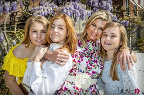 La Reina Máxima De Holanda Y Sus Tres Hijas El Día Del Rey 2020 La