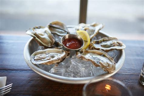 Where To Eat Oysters In Boston Best Oyster Bars And Restaurants