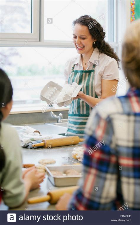 Home Economics Class Hi Res Stock Photography And Images Alamy