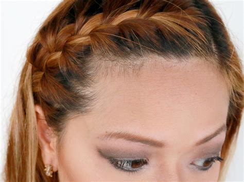 How to French Braid Your Bangs to the Side: 10 Steps