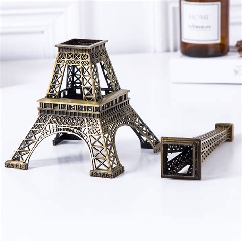 Check out these 15 eiffel tower themed crafts and projects that will help you bring a little bit of parisienne aesthetic to any space. 70CM Bronze Eiffel Tower Model Home Decor Vintage Metal ...