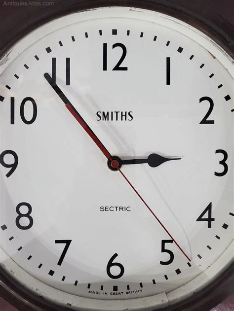 Antiques Atlas Smiths Sectric Bakelite Wall Clock C1940 As884a409
