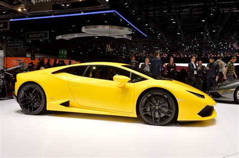 Lamborghini Sold 3 000 Huracán Sports Cars In Just 10 Months Carscoops