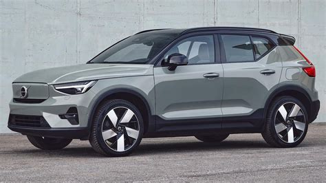 2023 Volvo Xc40 Recharge Choosing The Right Trim Autotrader