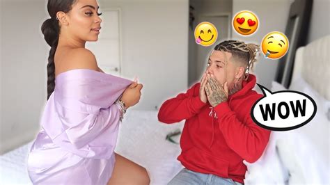 My First Time Seeing My Girlfriend With No Clothes Youtube