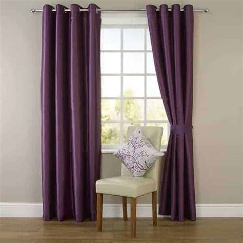 Meet your exact requirement with your curtain we have a dedicate team in charge of curtain alteration services. Curtain Cleaning
