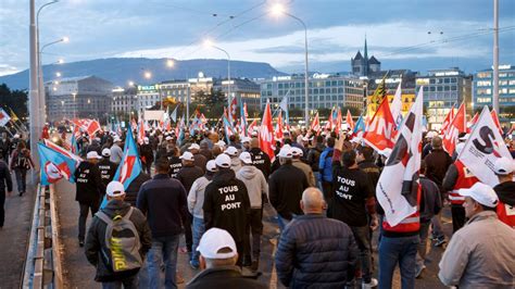 Striking Construction Workers March Through Geneva Swi Swissinfoch