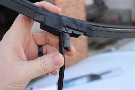 How To Replace Wiper Blades An Art Of Manliness How To