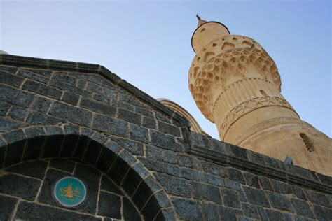 2 Masjid Abu Bakr Al Siddiq Nurtur