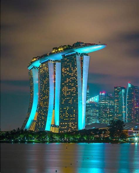 Marina Bay Sands Hotel In Singapore Design By Moshe Safdie Architects