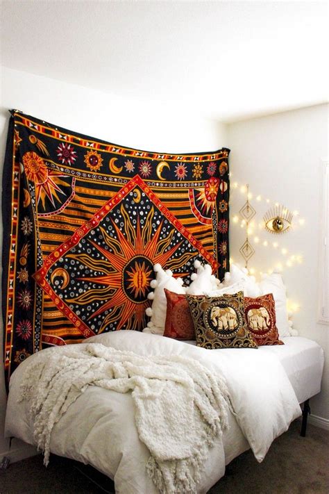 Speaking about bohemian style you will apply into your bedroom, it involves everything that's far from artistic and conventional things. 89+ Cozy & Romantic Bohemian Style Bedroom Decorating ...