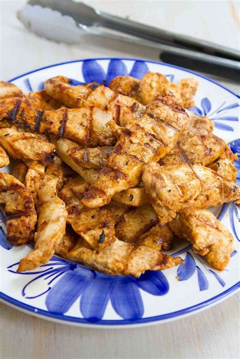 Recipe by lana horruitiner perez. Grilled Chicken Shawarma with Avocado Tzatziki - Healthy ...
