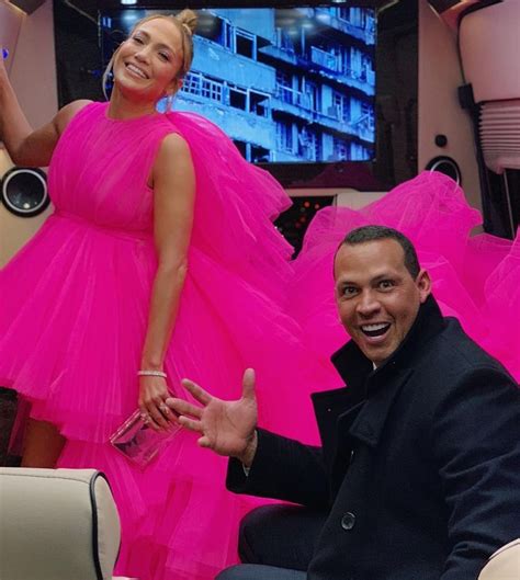Jennifer Lopez Stuns In Breathtaking Pink Dress At Her Movie Premiere Jennifer Lopez Jenifer