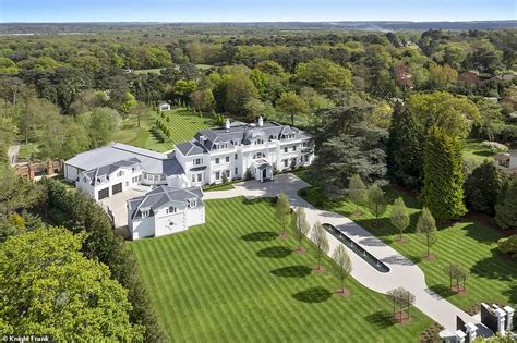 Global Super Rich Snap Up British Country Estates Daily Mail Online
