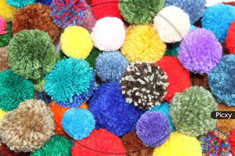 Image Of Tassels And Pompoms Wool Handicrafts Bijouterie Pearls