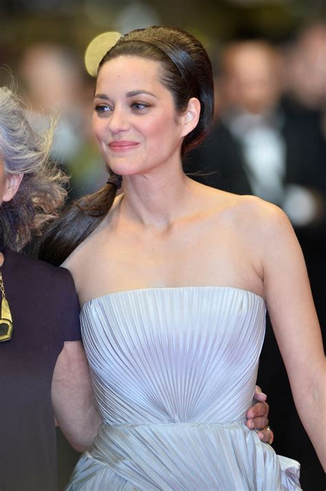 Cannes Well Played Marion Cotillard In Dior Go Fug Yourself