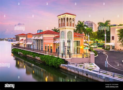 Naples Skyline High Resolution Stock Photography And Images Alamy