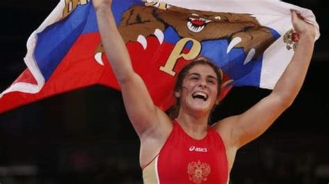 Olympics Wrestling Natalia Vorobieva Battles To 72kg Gold Bbc Sport