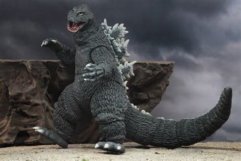 Godzilla (ゴジラ gojira?), also dubbed titanus gojira, is a giant reptilian daikaiju created by legendary pictures that first appeared in the 2014 film, godzilla. Godzilla - 12″ Head to Tail Action Figure - Godzilla (King ...