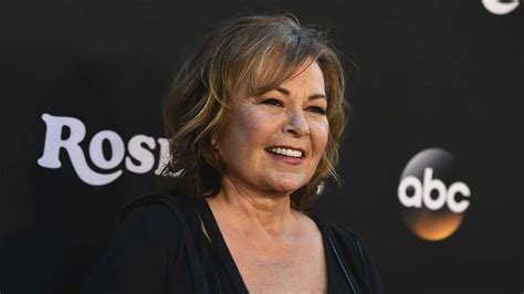 Abc Canceled Roseanne After Roseanne Barr S Racist Tweets About Valerie Jarrett