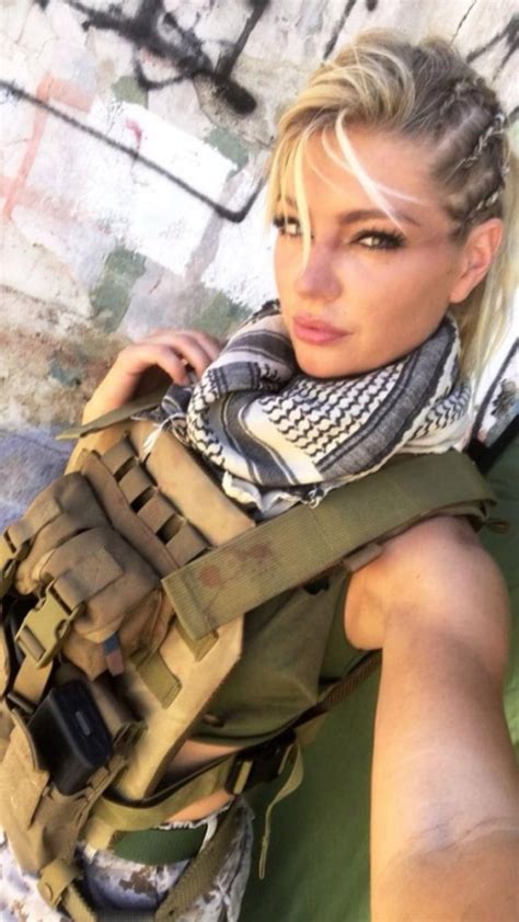 Worlds Sexiest Marine Shannon Ihrke Strips Off For Military Calendar