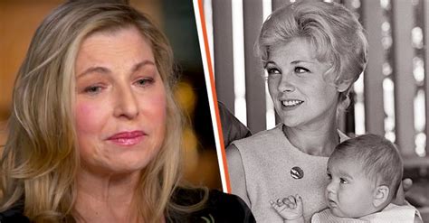 Tatum Oneal Was Left In Squalor By Her Mom At 5 And Abandoned By Her Dad 10 Years Later