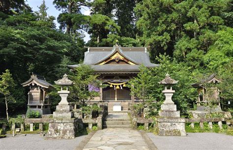 Unaguhime Shrine｜the Gate｜japan Travel Magazine Find Tourism And Travel Info