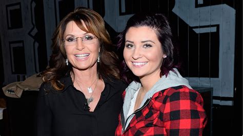 Sarah Palin S Daughter Is Pregnant With Twins