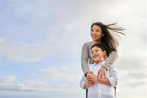 ¿saber Tener Vida Social Siendo Madre Soltera Tendencias 24