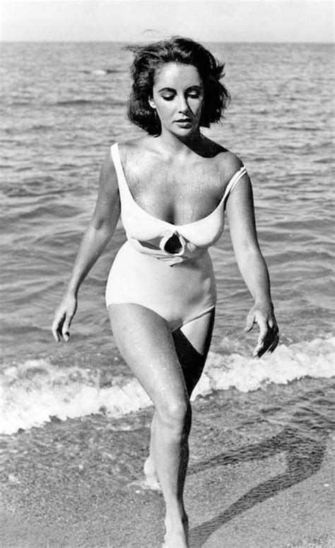 Breathtaking Elizabeth Taylor In Suddenly Last Summer Elizabeth Taylor Movie Stars Hollywood