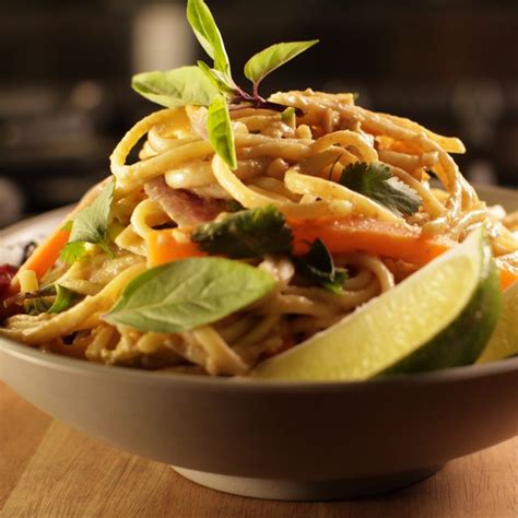 One Pot Thai Peanut Sesame Noodles Recipe Noodle Recipes Easy