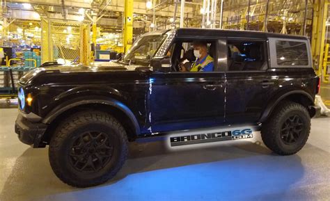2021 Ford Bronco Badlands Looks Stealthy In Pre Production Factory Leak