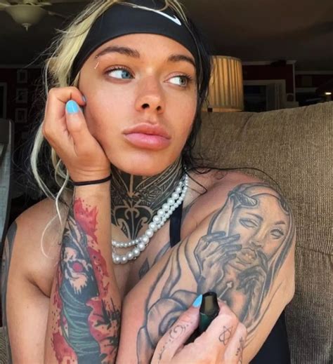 Woman whose viral mugshot saved her life earned £19k in a week after