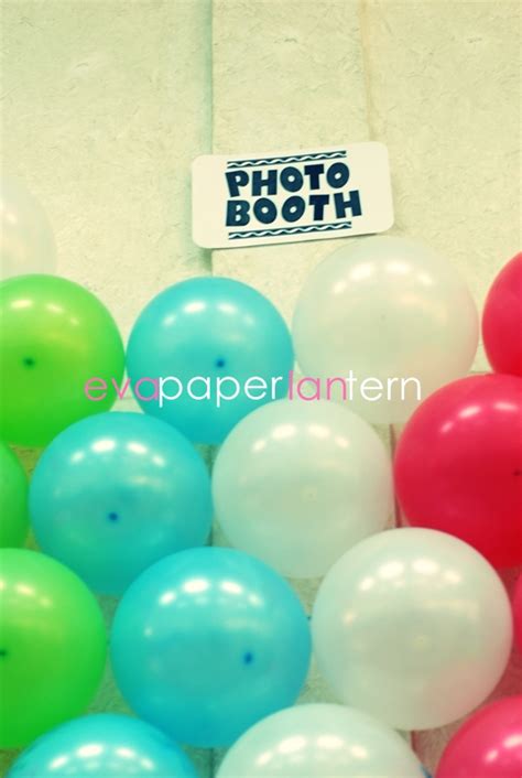 Paper Balloons N Boxes Photo Booth