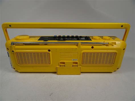 Sony CFS 950 Yellow Sports BoomBox Cassette AM FM Radio Limited Testing