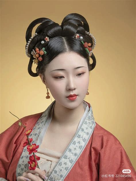 Chinese Traditional Makeup Traditional Chinese Hairstyle Traditional Outfits Ancient Chinese