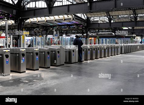 Interior Gare De Iest East Station Paris France Europe Stock Photo