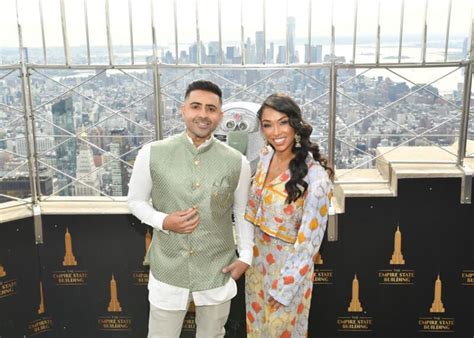 Siliconeer Diwali At The Empire State Building Jay Sean And Thara Natalie Celebrate