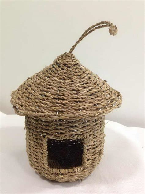 Handmade Natural Straw Woven Hanging Bird Houses Cages Nest Roosting
