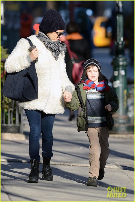 Photo Rachel Weisz Morning Stroll With Henry Photo Just Jared Entertainment News