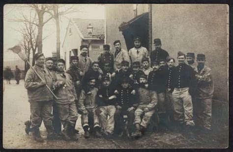 Cpa Carte Photo Guerre Militaires E Bcp Chasseurs Pied Saint Nicolas