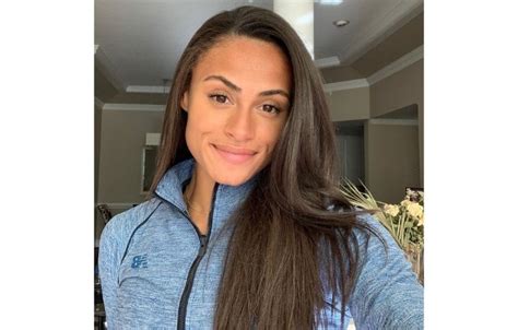Has two brothers, ryan and taylor, and one sister, morgan.youngest u.s. Sydney Mclaughlin Age, Height, Instagram, Wiki and Lesser ...